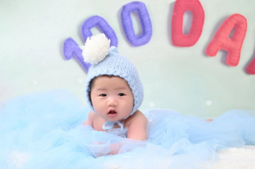 安顺宝宝多久会笑